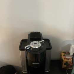 Evoluo Nespresso  And Milk Frother