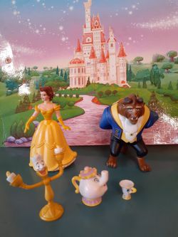 Disney muvie The beauty and the beast figurines's sets