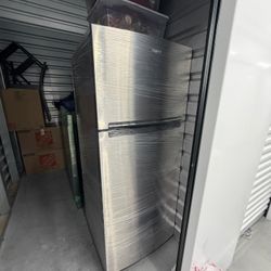 Refrigerator With Top Freezer Whirlpool 
