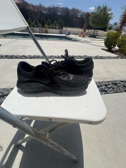 Black air maxes