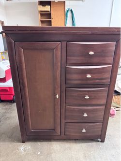 Free Dresser