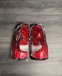 Rear Tail Lights Brake Lamps LH+RH For 1999-07 Chevy Silverado 1(contact info removed)