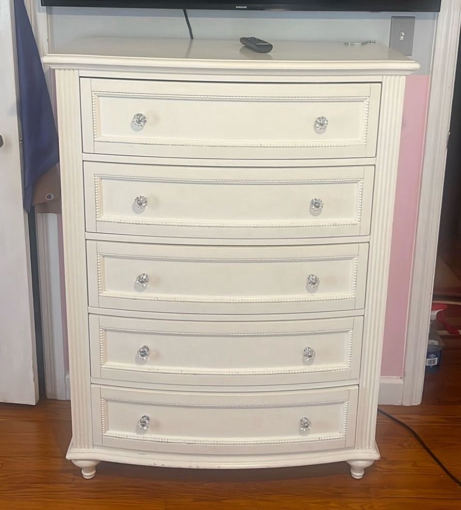 Girls Bedroom Set $300