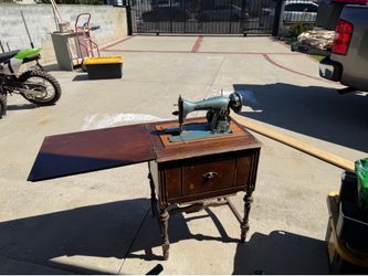 Vintage Sewing Machine