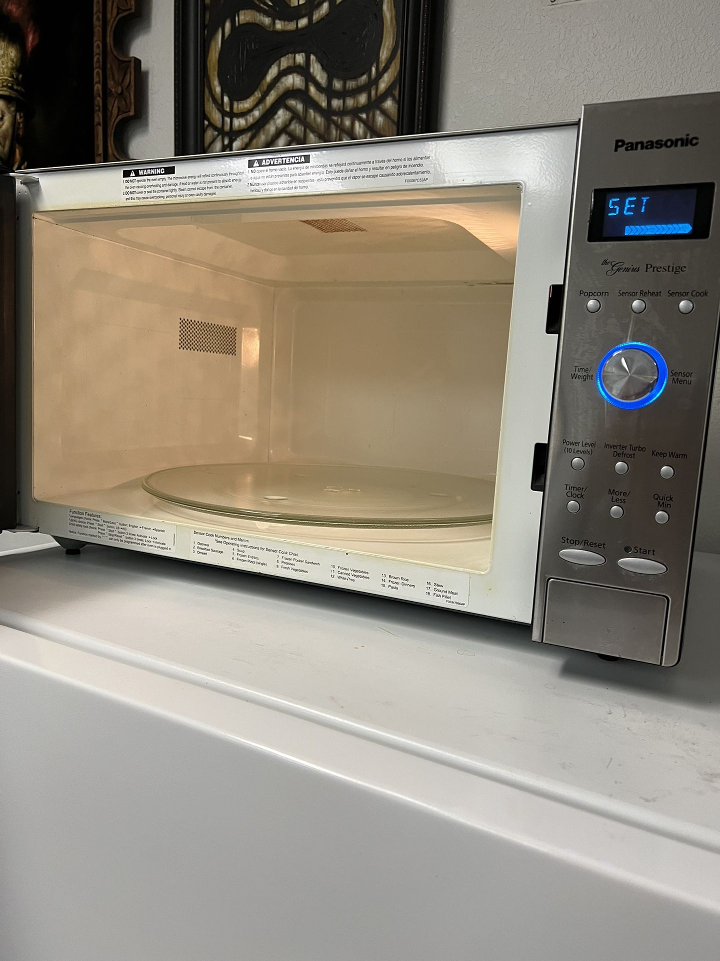 Panasonic Microwave, Porch Pick Up Only