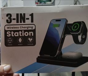 Wireless charging station