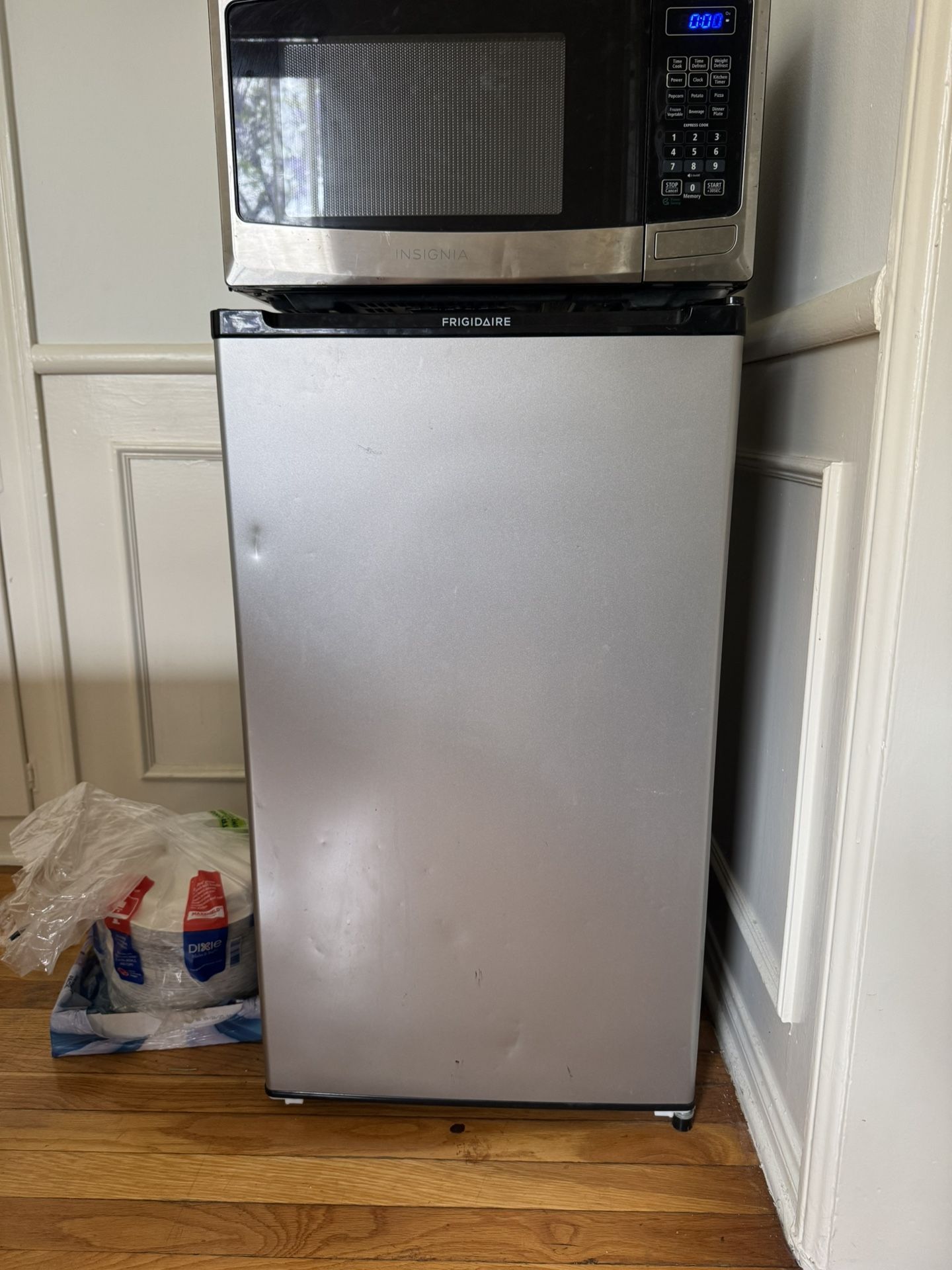 Frigidaire Mini Fridge