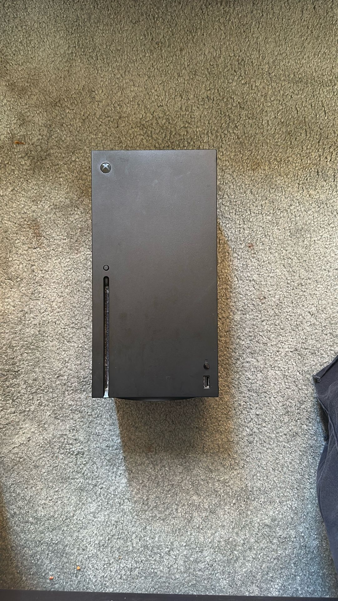 Newish Xbox With A Ton Of Games Including FIFA,2k23,Fortnite,Roblox,etc