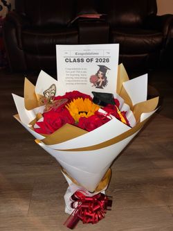 Flowers/ Flores/ graduation bouquet/ graduación