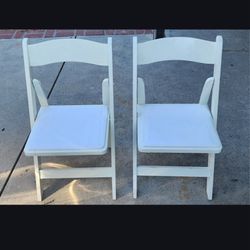 30 White Wedding Chairs