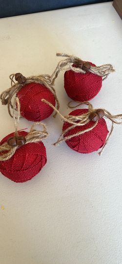 Burlap Ornaments- 4 Piece