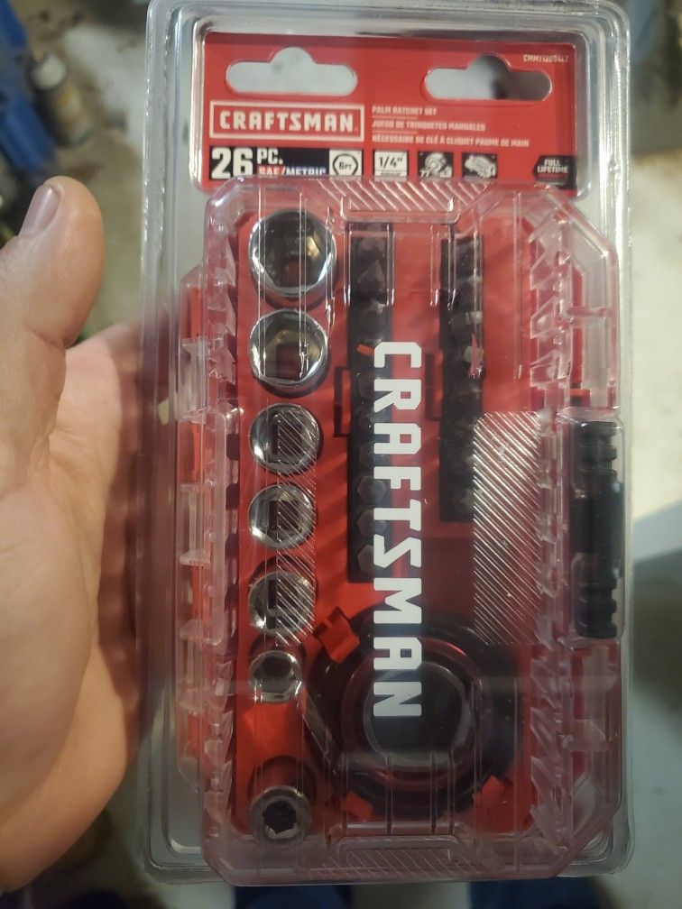 Craftsman 26-Piece Socket & Bit Set w/ Palm Ratchet