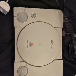 PlayStation 1 Console And Controller