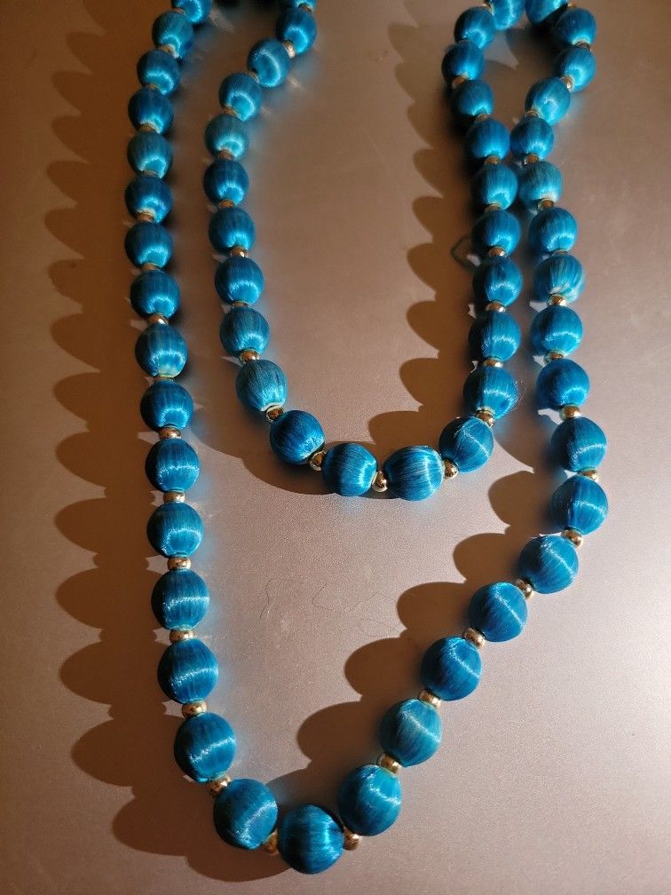 Teal Colored Beads 24 In Necklace