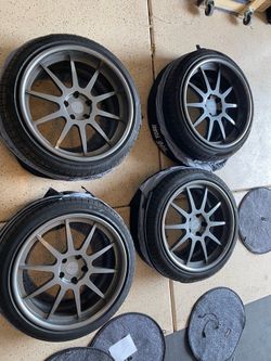 Set of 4 Rotiform SCN with Pirelli tires