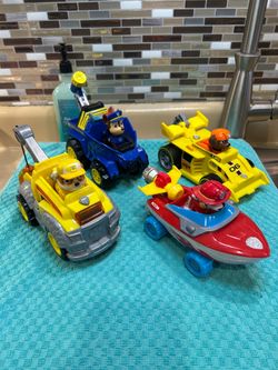 Paw Patrol x 4 vehicles x 4 pups w/light and sounds see description.