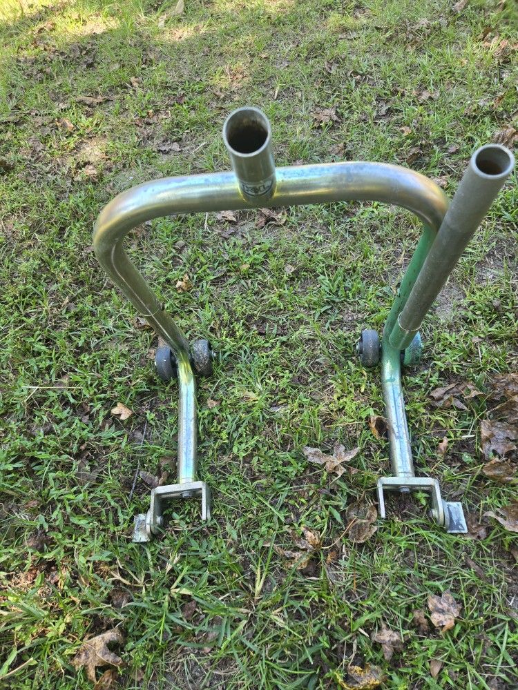 K&L Rear Motorcycle Stand