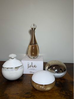 Authentic Dior J’adore gift set in excellent condition.