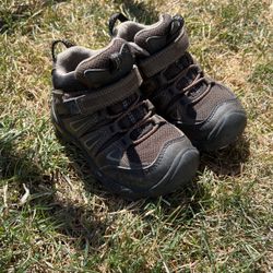 Keen Size 8 Shoes
