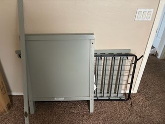 Gray Crib + Mattress