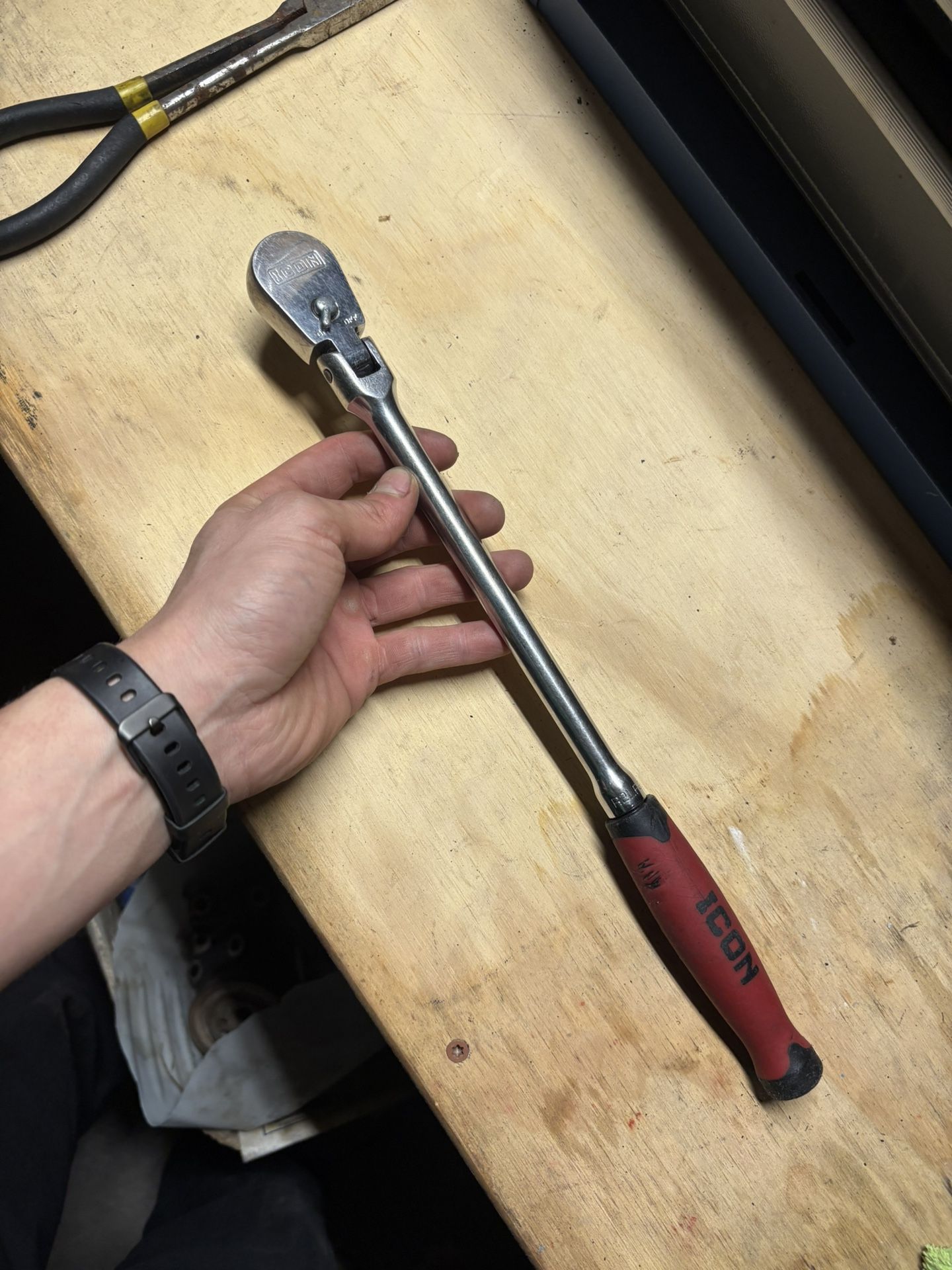 ICON 3/8 in. Drive Professional Long-Reach Flex Head Ratchet