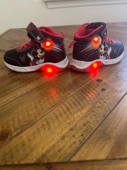 Mickey Mouse Toddler Light Up High Tops Size 8