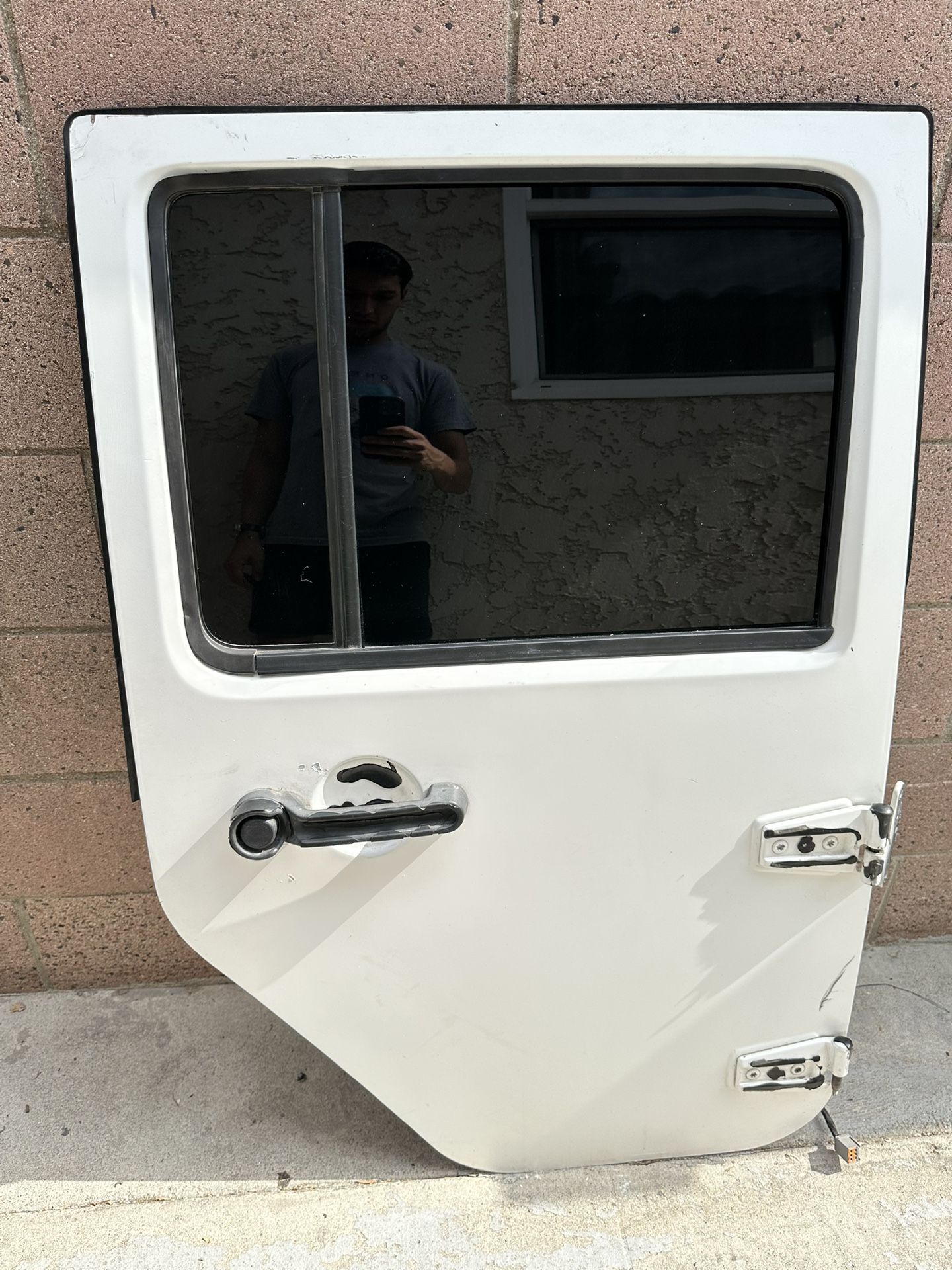 Jeep Wrangler JKU Passenger Rear Door White 2011-2018 complete