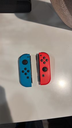Nintendo switch controllers