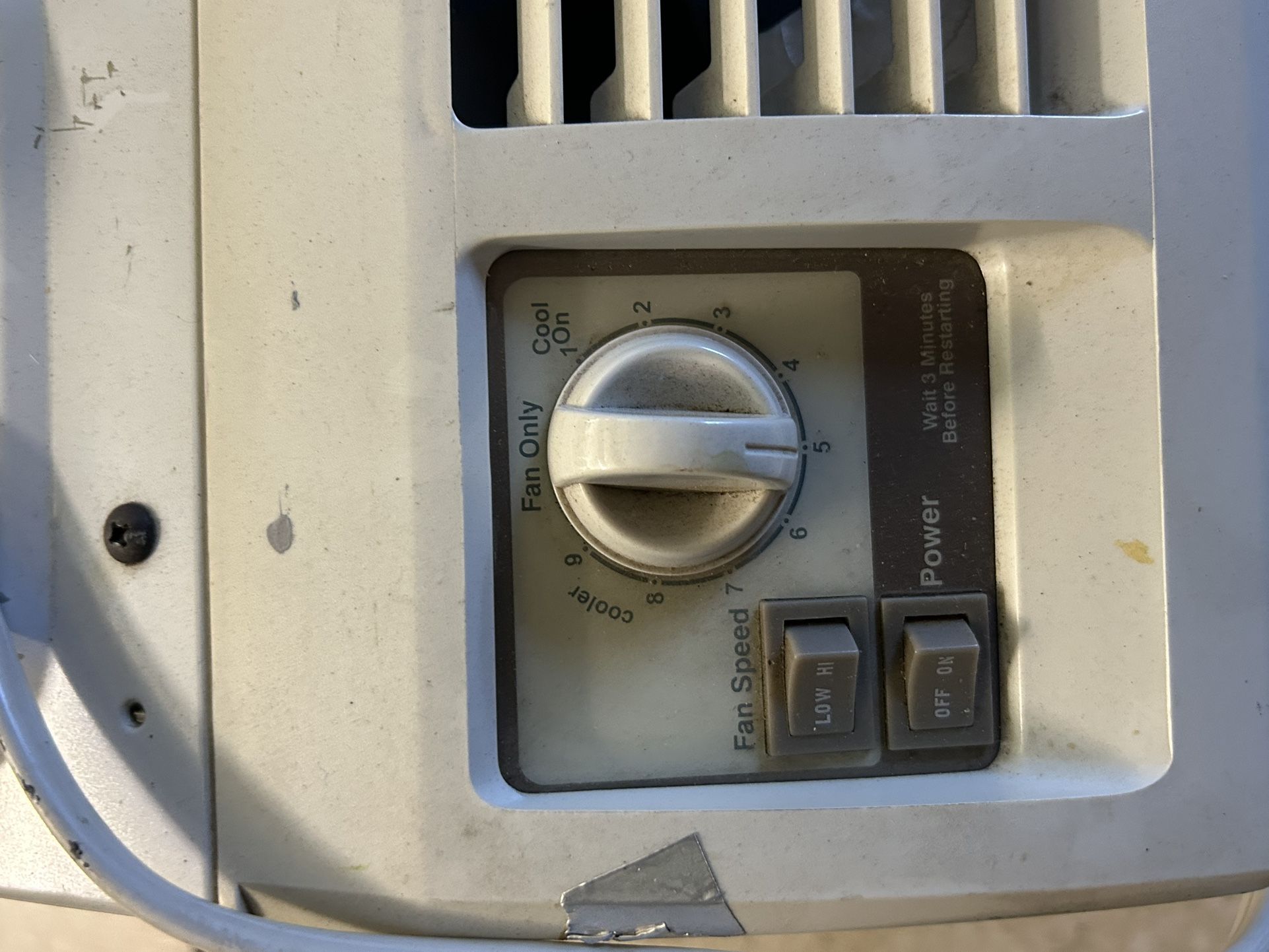 Hampton bay Window A/C Unit