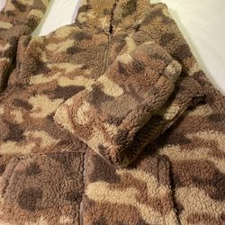 Woman’s Camouflage Plush Hoodie 