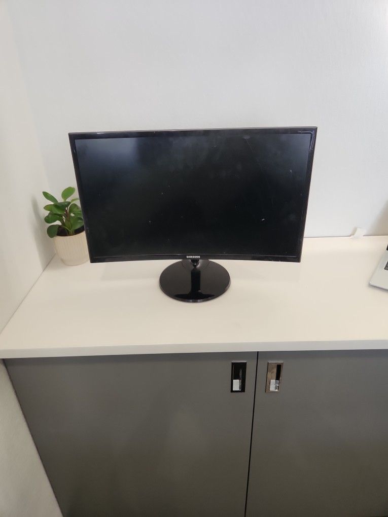 Samsung C24F390FH Monitor