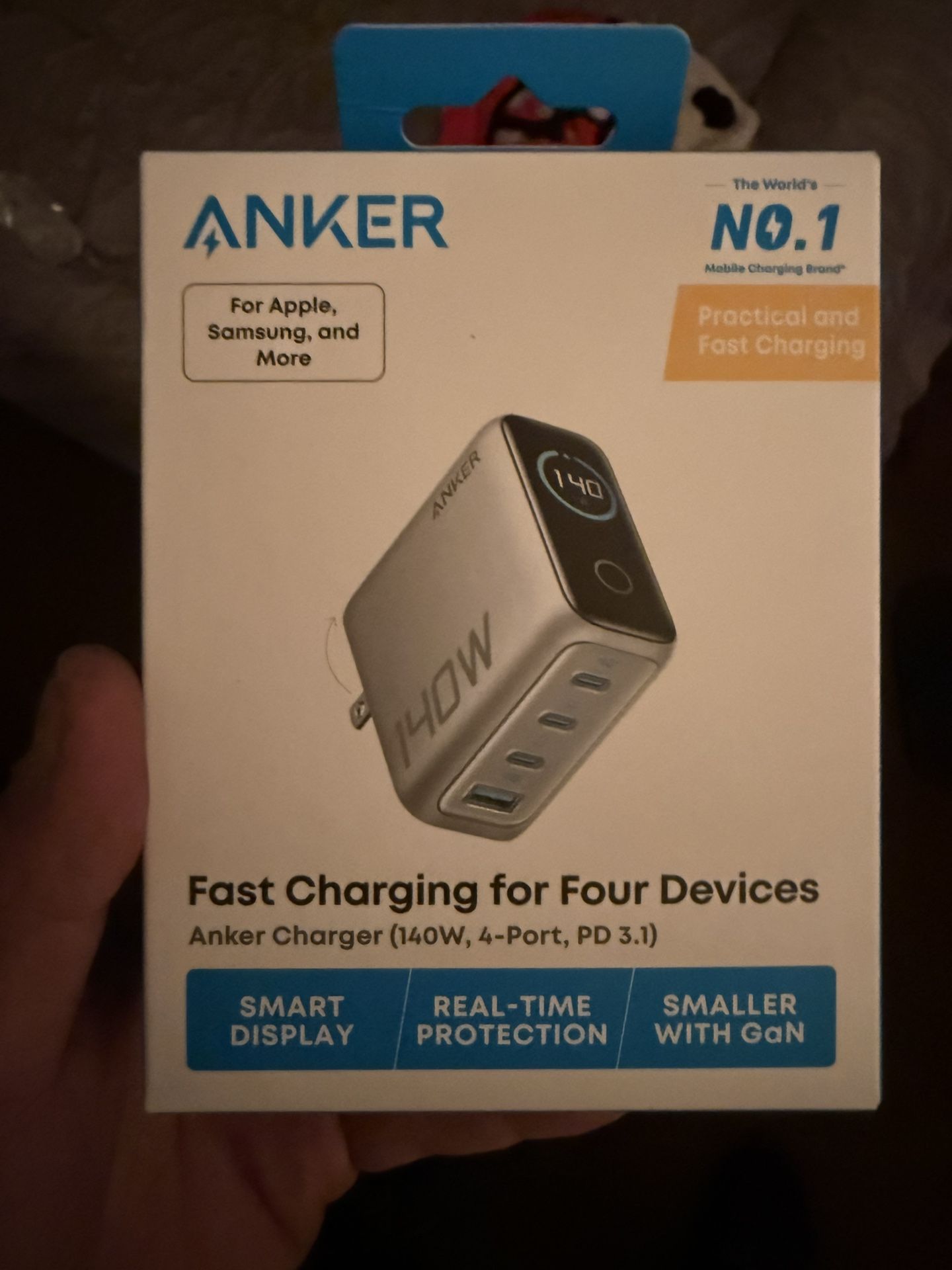 Anker Smart Display 4 Device 140 W Ultra Fast Charger