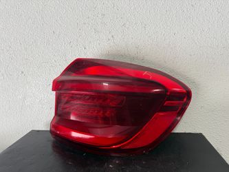 BMW X3 TIGHT TAILLIGHT 2019 