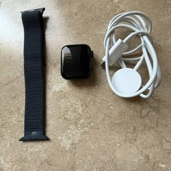 Apple Watch SE 40mm Aluminum Case