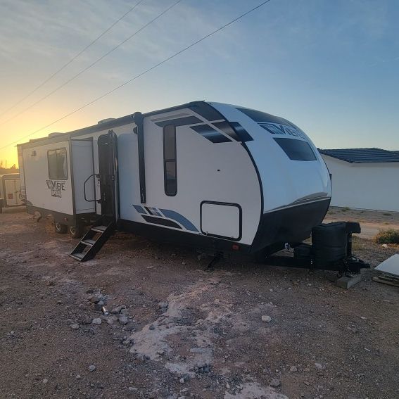 Travel Trailer With Bunkhouse