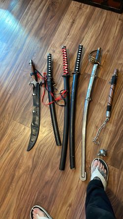 Decorative Sword and Weapon Collection – 5 Pieces