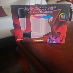Art+Sound Karaoke Set With Dual Wireless Mics 