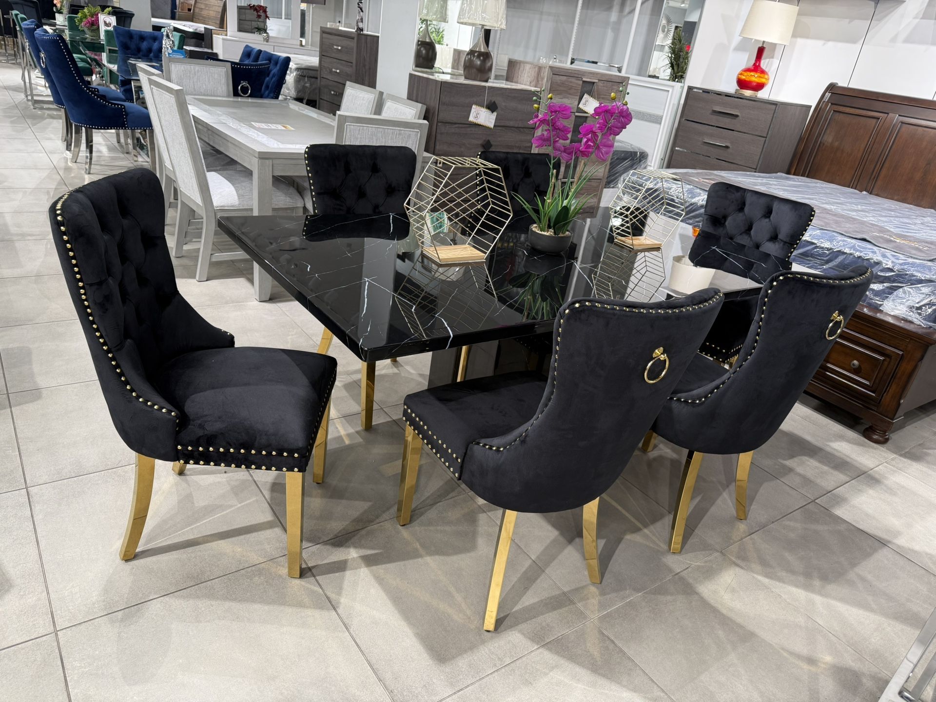 Luxury Dining Set ✨ Financing Available ✨ No Credit Needed ✨ Up To 12 Months Without Interest OAC