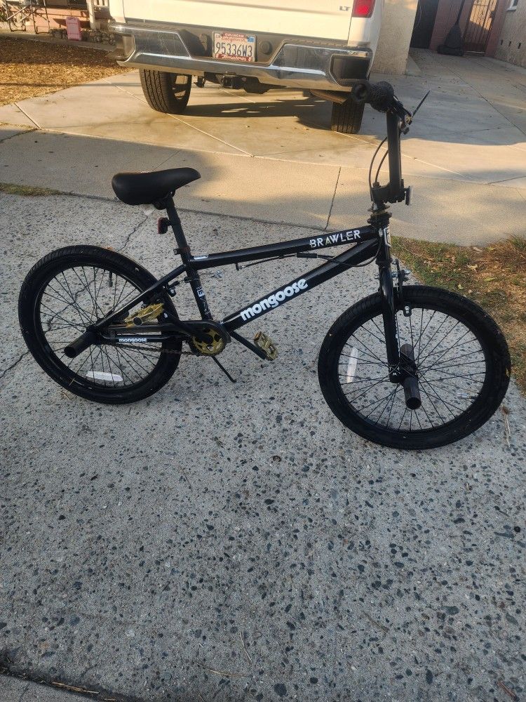 Mongoose Brawler BMX Bike