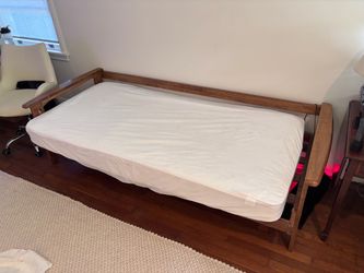 Day bed - all wood