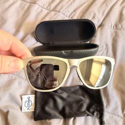 Limited Edition Oakley Sunglasses (Perfect Condition)