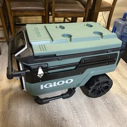 Igloo Trailmate Journey 70 Qt Cooler