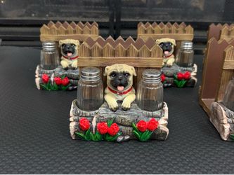 Pug napkin holder salt and pepper