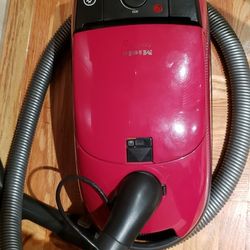 Miele Vacuum 