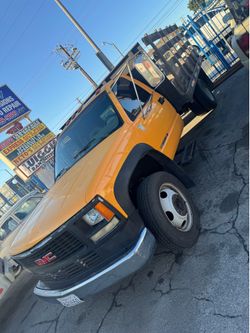 GMC 3500 flat bed truck good condition needs tags