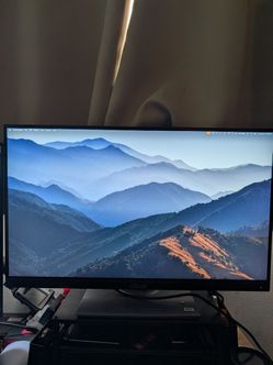 ASUS Pro Art 27in 4k Moniter + 32in Dell 4k moniter
