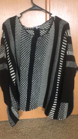 Blouse / poncho looking