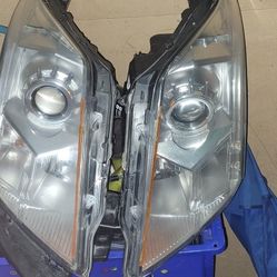 Cadillac Srx Headlight Assembly 