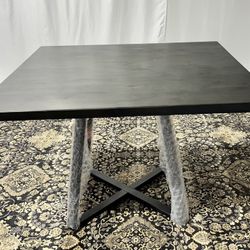 James & James Square Table 