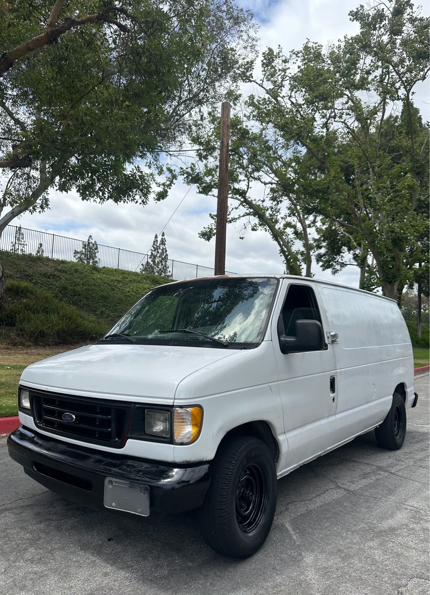 2004 Ford E-150